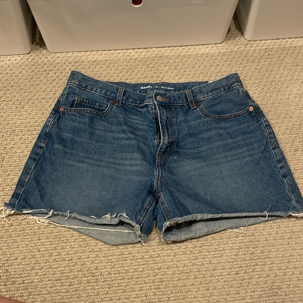 Raw Hem Short